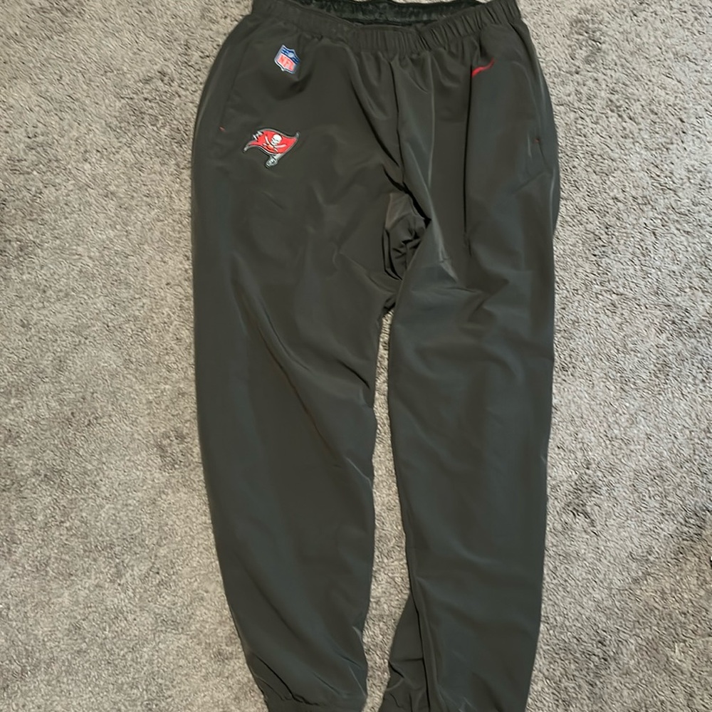 Tampa Bucs player pants